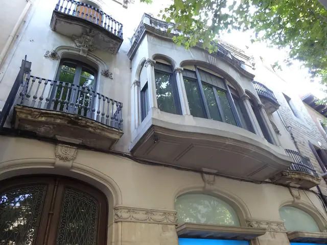 Casa Godó, Rambla General Vives